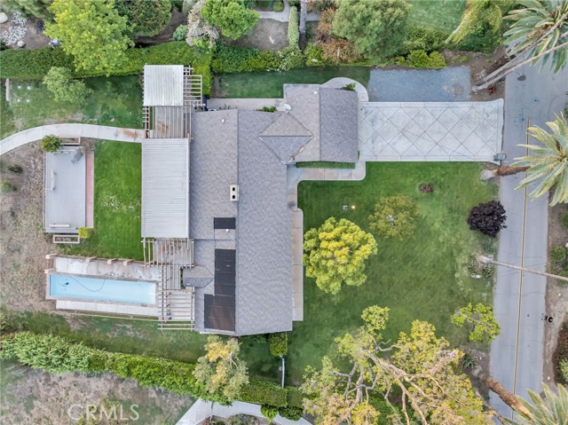 2886 Mcallister Street, Riverside CA: https://media.crmls.org/medias/b492253c-5df9-4055-a3f9-4b73dad90797.jpg