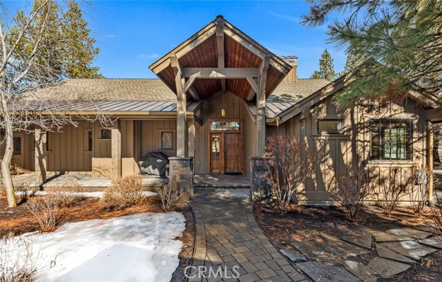 Detail Gallery Image 2 of 25 For 17719 Caldera Springs Dr, –,  OR 97707 - 3 Beds | 4 Baths