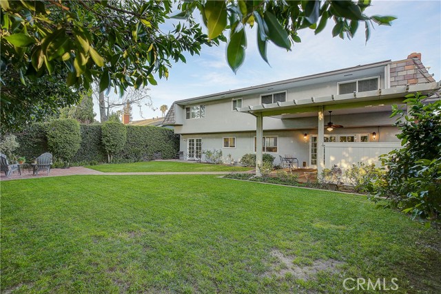 Detail Gallery Image 12 of 57 For 2518 N Greenbrier St, Santa Ana,  CA 92706 - 4 Beds | 2/1 Baths
