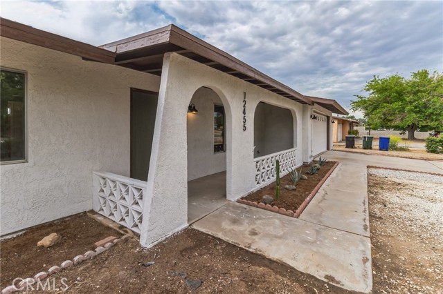 Detail Gallery Image 4 of 28 For 12455 Cypress Ave, Victorville,  CA 92395 - 2 Beds | 1 Baths