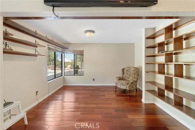 520 Woodland Hills Drive, Escondido CA: https://media.crmls.org/medias/b4930020-253d-4e87-9c07-13fe558d9aa0.jpg