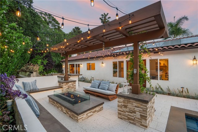 1247 Journeys End Drive, La Canada Flintridge CA: https://media.crmls.org/medias/b49329f2-526d-4b71-aa37-826d24cb46ee.jpg