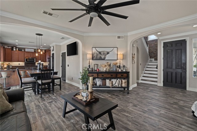 Detail Gallery Image 7 of 37 For 33412 Wallace Way, Yucaipa,  CA 92399 - 3 Beds | 2/1 Baths