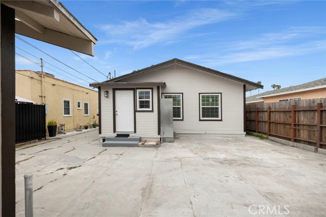 Detail Gallery Image 18 of 23 For 29 W Zane St, Long Beach,  CA 90805 - 3 Beds | 1 Baths