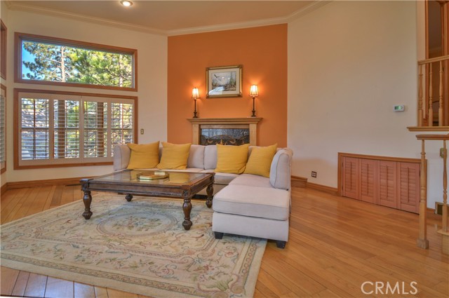 971 Grass Valley, Lake Arrowhead CA: https://media.crmls.org/medias/b4935635-a29e-4e6f-bf2c-5070ae2c1f54.jpg