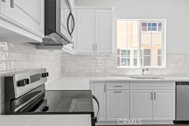 Detail Gallery Image 4 of 17 For 16013 Cochise Ct, Chino,  CA 91708 - 3 Beds | 2/1 Baths