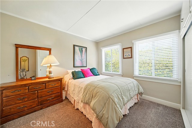 438 N Pasadena Avenue, Glendora CA: https://media.crmls.org/medias/b4942865-29d0-4493-aade-6f84ec5daf38.jpg
