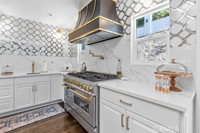 Detail Gallery Image 15 of 35 For 5201 Sale Ave, Woodland Hills,  CA 91364 - 3 Beds | 2 Baths