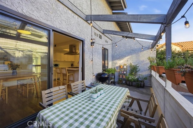 Detail Gallery Image 18 of 32 For 1911 Rockefeller Ln #E,  Redondo Beach,  CA 90278 - 2 Beds | 1/1 Baths