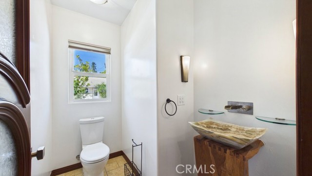 Detail Gallery Image 18 of 62 For 165 Cumberland Rd, Glendale,  CA 91202 - 3 Beds | 2/1 Baths