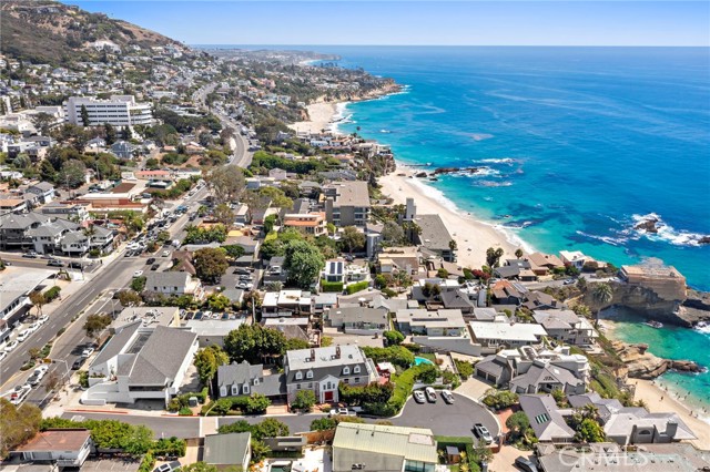Detail Gallery Image 32 of 36 For 31674 Seacove Dr, Laguna Beach,  CA 92651 - 3 Beds | 2 Baths