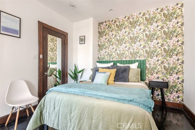 455 E Ocean Boulevard, Long Beach CA: https://media.crmls.org/medias/b4964d1b-f139-4216-b144-da307d690dbf.jpg