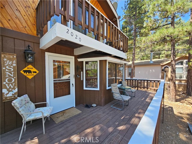 Detail Gallery Image 4 of 36 For 2020 Mahogany Ln, Big Bear City,  CA 92314 - 3 Beds | 2 Baths