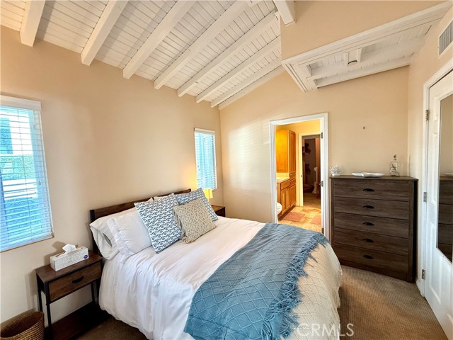 137 Cleo Street, Laguna Beach CA: https://media.crmls.org/medias/b4972aaf-a4a6-42c8-a316-3dcab7916492.jpg