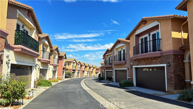 4424 Lilac Circle, Chino Hills CA: https://media.crmls.org/medias/b4977c34-e9a8-4e24-a3cf-65ab76a00f5a.jpg