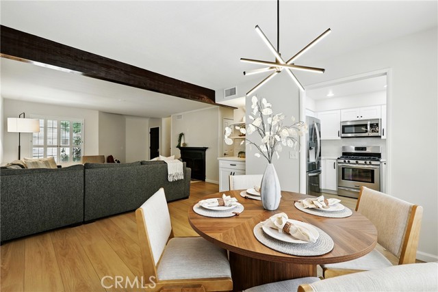254 N Mar Vista Avenue, Pasadena CA: https://media.crmls.org/medias/b497ae90-5837-42c1-b834-a8b47214bda4.jpg
