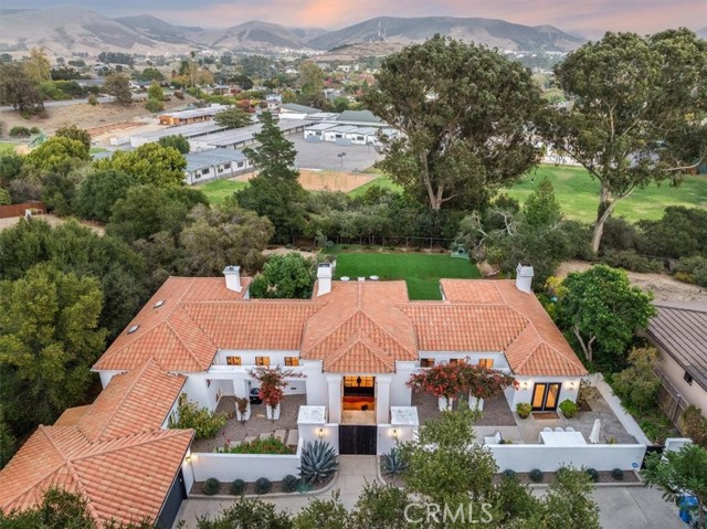 Detail Gallery Image 43 of 44 For 330 Los Cerros Dr, San Luis Obispo,  CA 93405 - 4 Beds | 3 Baths