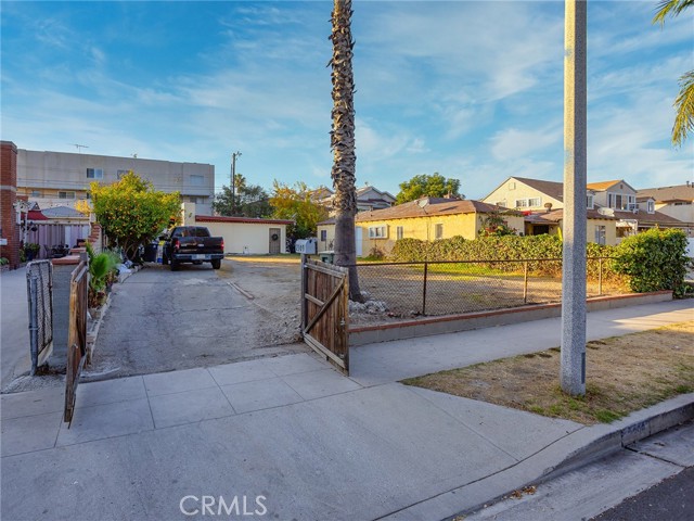 Detail Gallery Image 23 of 24 For 2309 N Niagara St, Burbank,  CA 91504 - 3 Beds | 1 Baths