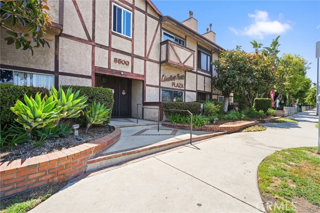 Detail Gallery Image 20 of 20 For 5500 Lindley #209,  Encino,  CA 91316 - 1 Beds | 1 Baths