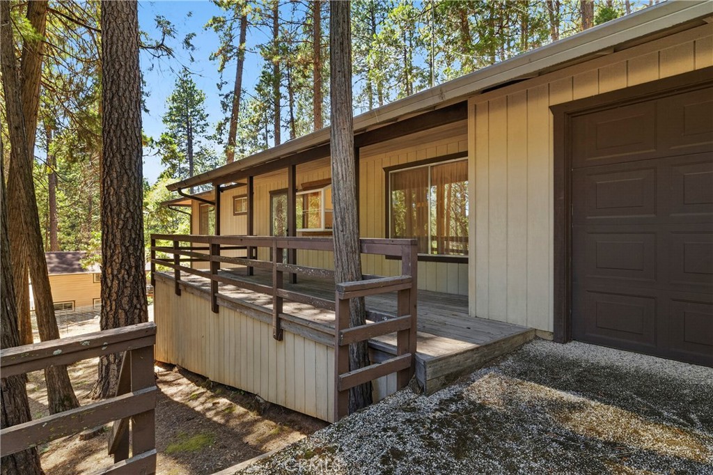 15383 Forest Ranch