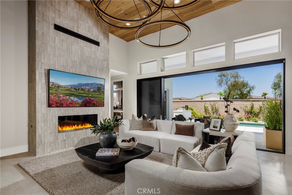 MLS #OC25253461 image #5