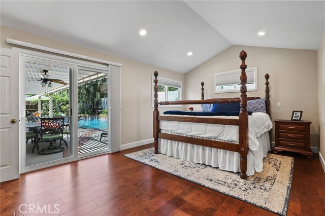 11571 Harrisburg, Rossmoor CA: https://media.crmls.org/medias/b49db068-ff15-40ea-bdf8-1343906e9c54.jpg