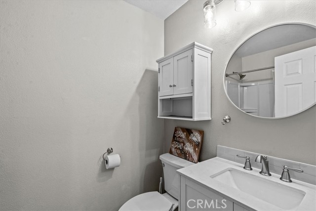28 Via Terrano, Rancho Santa Margarita CA: https://media.crmls.org/medias/b49dd95c-e697-4019-b6cf-8451ae73e585.jpg