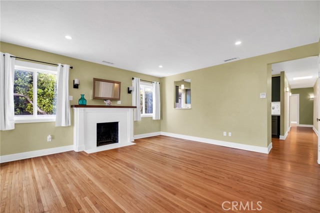 Detail Gallery Image 7 of 29 For 559 W 39th, San Pedro,  CA 90731 - 3 Beds | 2 Baths