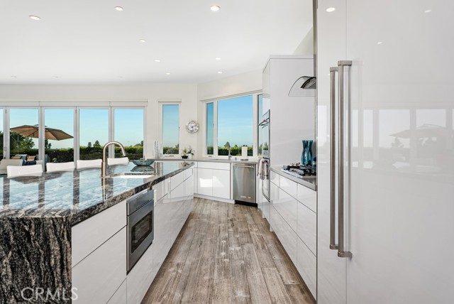 18751 Via San Marco, Irvine CA: https://media.crmls.org/medias/b49f08e7-3e0a-4d4d-a1cc-3336161a9ab2.jpg