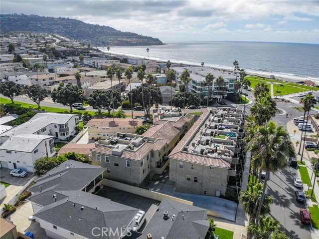 208 Calle Miramar, Redondo Beach, California 90277, 4 Bedrooms Bedrooms, ,3 BathroomsBathrooms,Residential,Sold,Calle Miramar,SB21214218