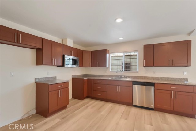 Detail Gallery Image 20 of 28 For 1624 S Highway 99 Frontage #21,  Manteca,  CA 95336 - 3 Beds | 2 Baths