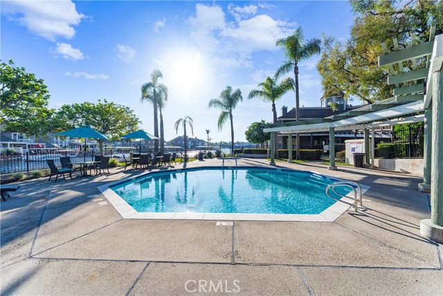 Detail Gallery Image 64 of 67 For 20382 via Trinidad, Yorba Linda,  CA 92886 - 4 Beds | 3/1 Baths