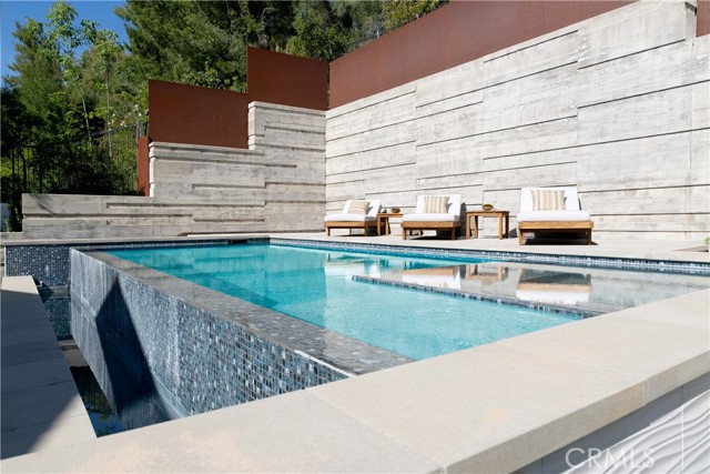 Detail Gallery Image 25 of 59 For 2520 La Condesa Dr, Los Angeles,  CA 90049 - 5 Beds | 6 Baths