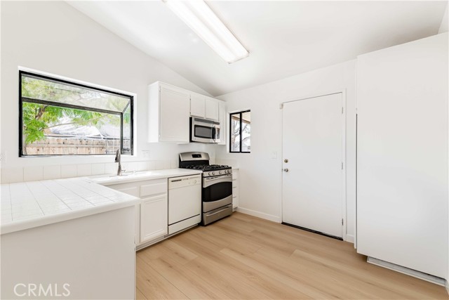 Detail Gallery Image 10 of 35 For 363 Blue Ridge Ln, San Jacinto,  CA 92583 - 2 Beds | 2 Baths