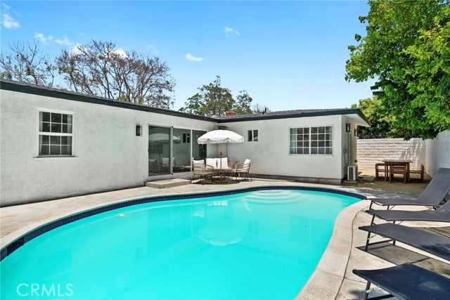 Detail Gallery Image 18 of 20 For 2214 Edna Dr, Santa Ana,  CA 92706 - 4 Beds | 3 Baths