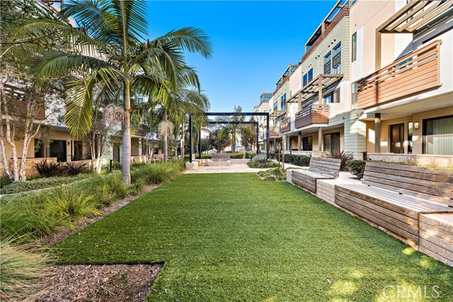 Detail Gallery Image 33 of 50 For 645 W 17th St, Costa Mesa,  CA 92627 - 3 Beds | 2/2 Baths