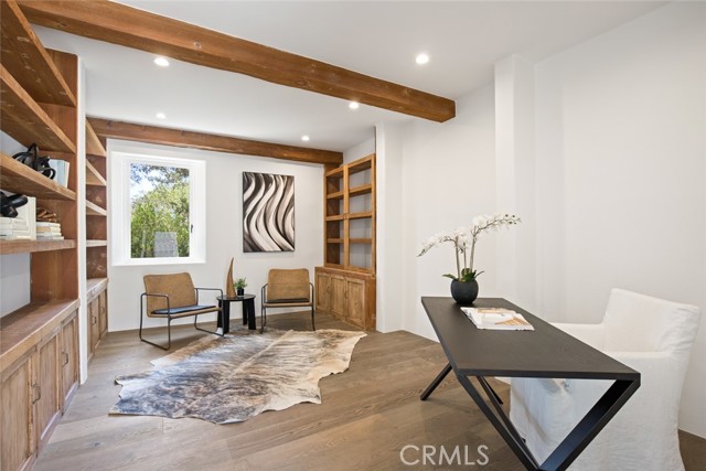27405 Pacific Coast Highway, Malibu CA: https://media.crmls.org/medias/b4a43535-43e0-4b08-b300-53be1d442ddf.jpg