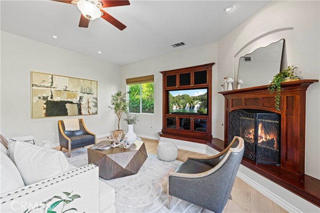 Image 41 of 52 For 24986 Greensbrier Drive
