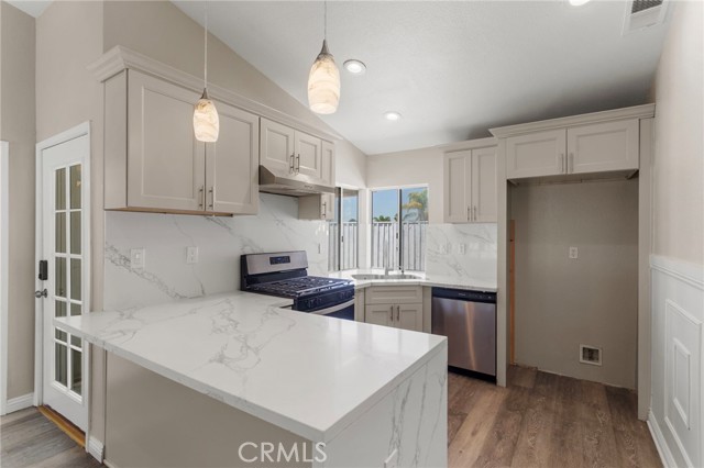 25690 Monica Way, Menifee CA: https://media.crmls.org/medias/b4a52486-d386-4424-a91c-63f150d722fd.jpg