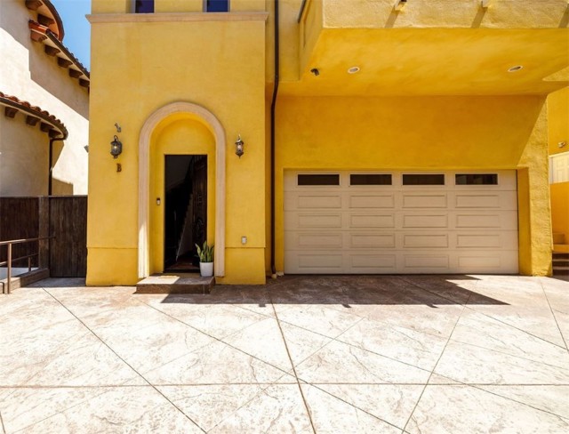 202 N Irena Avenue, Redondo Beach CA: https://media.crmls.org/medias/b4a6016e-3ad8-4db4-88c1-8eca2be51b3d.jpg