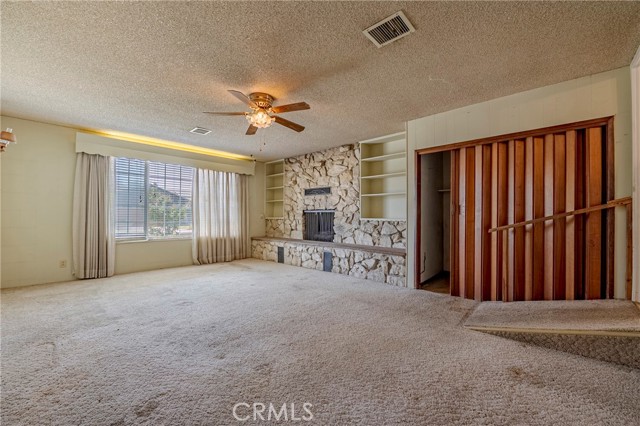 1640 Shirley Street, Merced CA: https://media.crmls.org/medias/b4a62147-301d-4687-ac66-585d02a83e7b.jpg