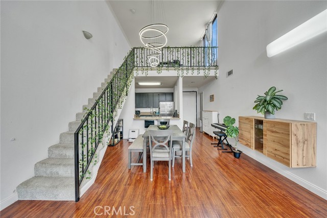 625 S Berendo Street, Los Angeles CA: https://media.crmls.org/medias/b4a6bf45-b3d9-4132-8355-66a8930e6198.jpg