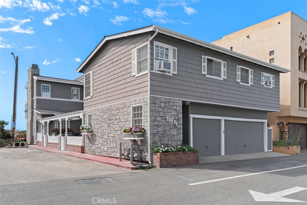 MLS #OC25239454 image #25