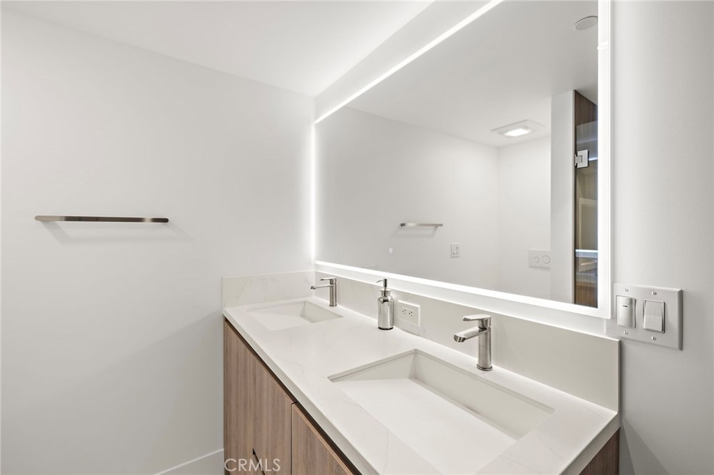 B4a7b2a2 1167 447e 8c61 35519d8a15b9