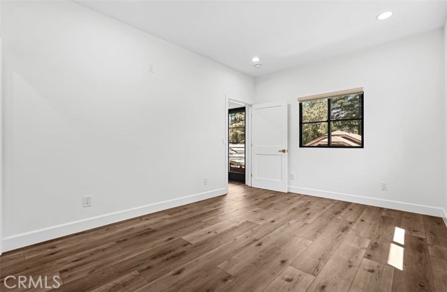 Detail Gallery Image 9 of 10 For 720 W Altadena #1/2,  Altadena,  CA 91001 - 3 Beds | 3 Baths