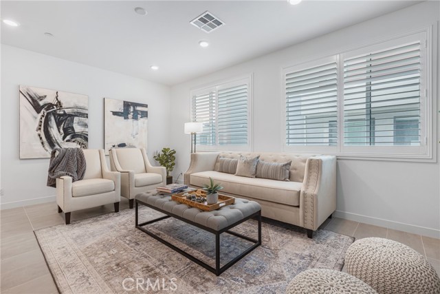 285 Lodestar, Tustin CA: https://media.crmls.org/medias/b4a8bb60-2c47-4a0f-9d6d-b55d56dcb56d.jpg