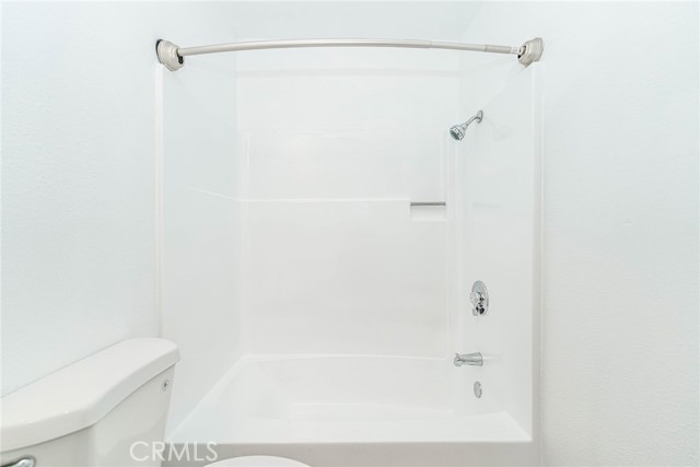 Detail Gallery Image 10 of 35 For 700 W 3rd St #B102,  Santa Ana,  CA 92701 - 2 Beds | 2 Baths