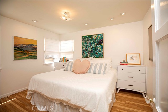 204 38th Street, Manhattan Beach, California 90266, 3 Bedrooms Bedrooms, ,2 BathroomsBathrooms,Residential,Sold,38th,SB22186761