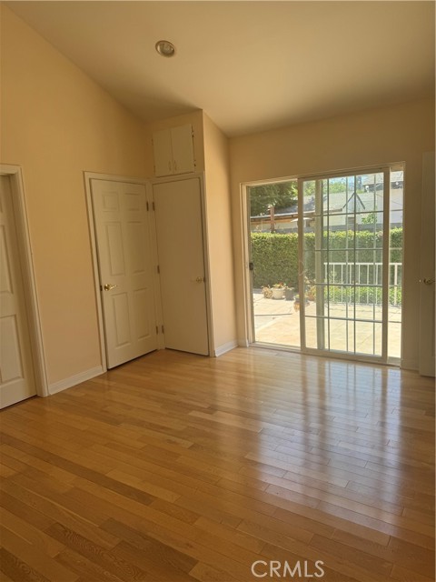 Detail Gallery Image 13 of 69 For 5118 Newcastle Ave, Encino,  CA 91316 - 3 Beds | 2 Baths