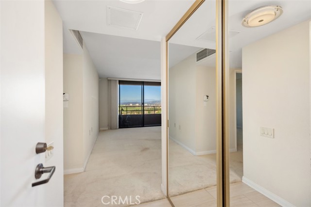 Detail Gallery Image 8 of 54 For 24055 Paseo Del Lago #1303,  Laguna Woods,  CA 92637 - 2 Beds | 2 Baths